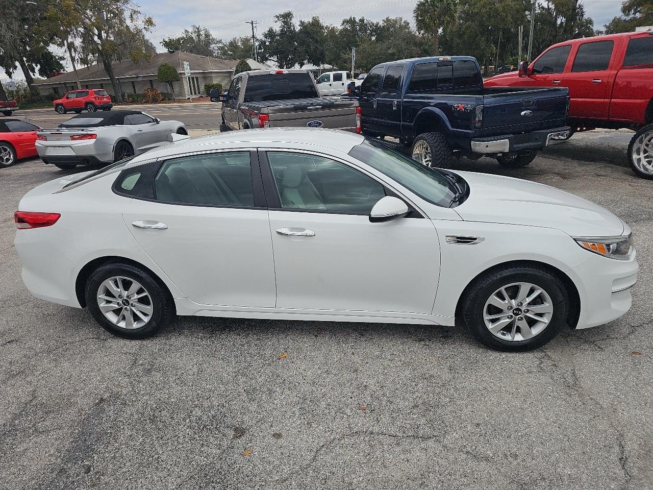 Kia Optima LX Auto 2017