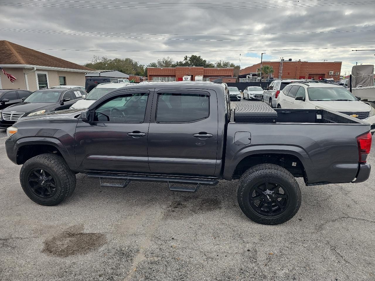 Toyota Tacoma 4WD Access Cab V6 AT SR5 (Natl) 2018