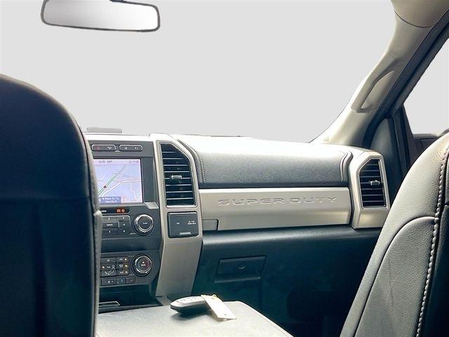 Ford Super Duty F-250 SRW King Ranch 4WD Crew Cab 8' Box 2021