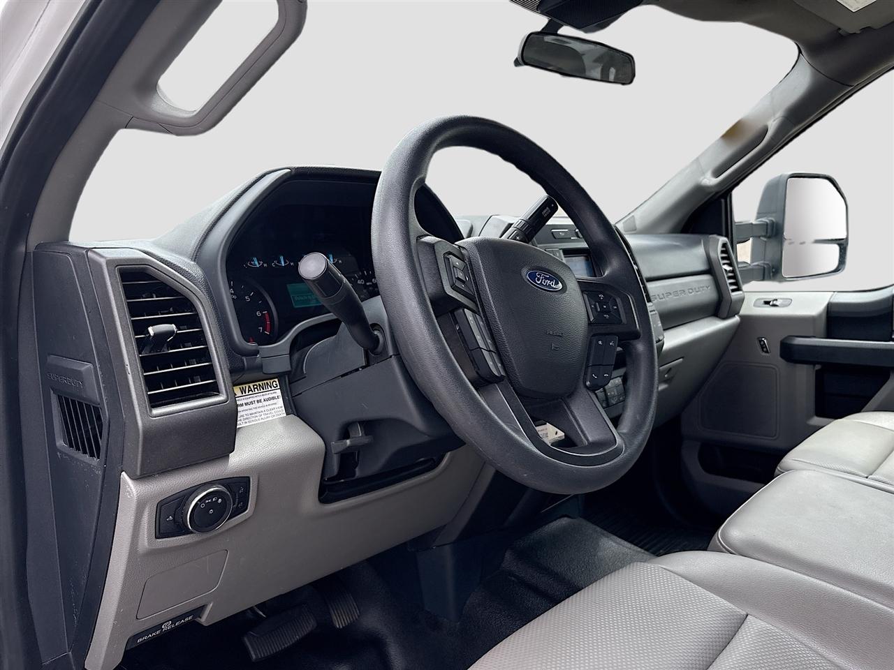 Ford Super Duty F-350 SRW King Ranch 4WD Crew Cab 8' Box 2022