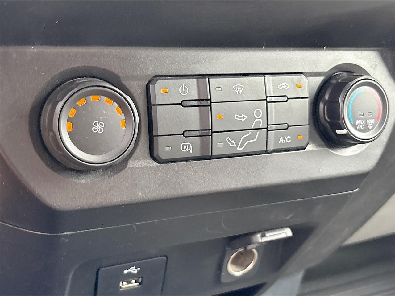 Ford Super Duty F-350 SRW King Ranch 4WD Crew Cab 8' Box 2022