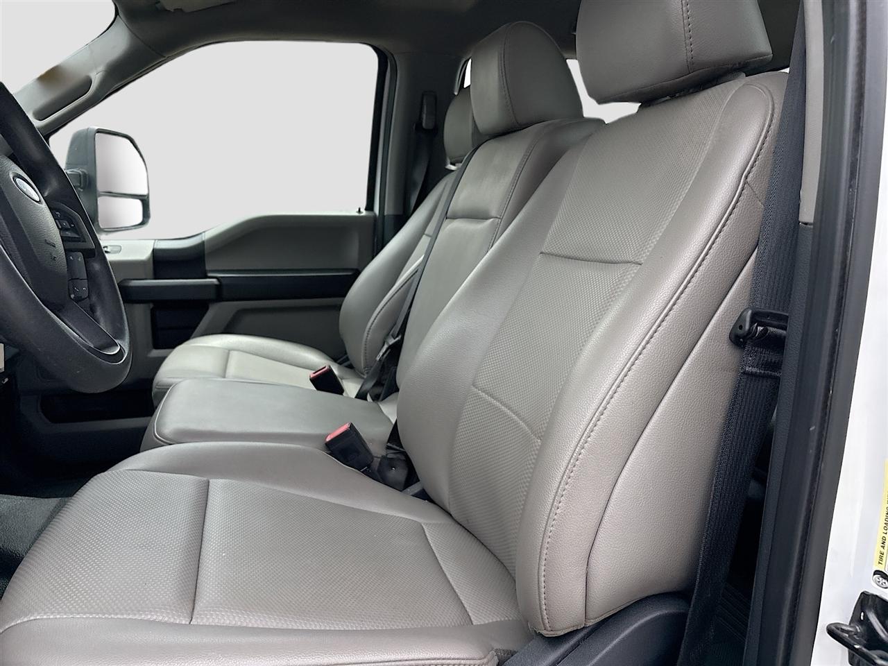 Ford Super Duty F-350 SRW King Ranch 4WD Crew Cab 8' Box 2022