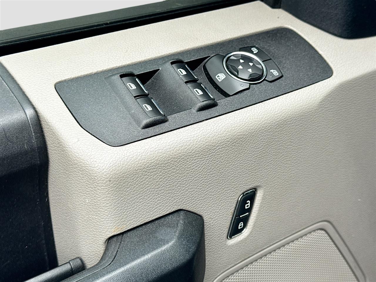 Ford Super Duty F-350 DRW King Ranch 4WD Crew Cab 8' Box 2020