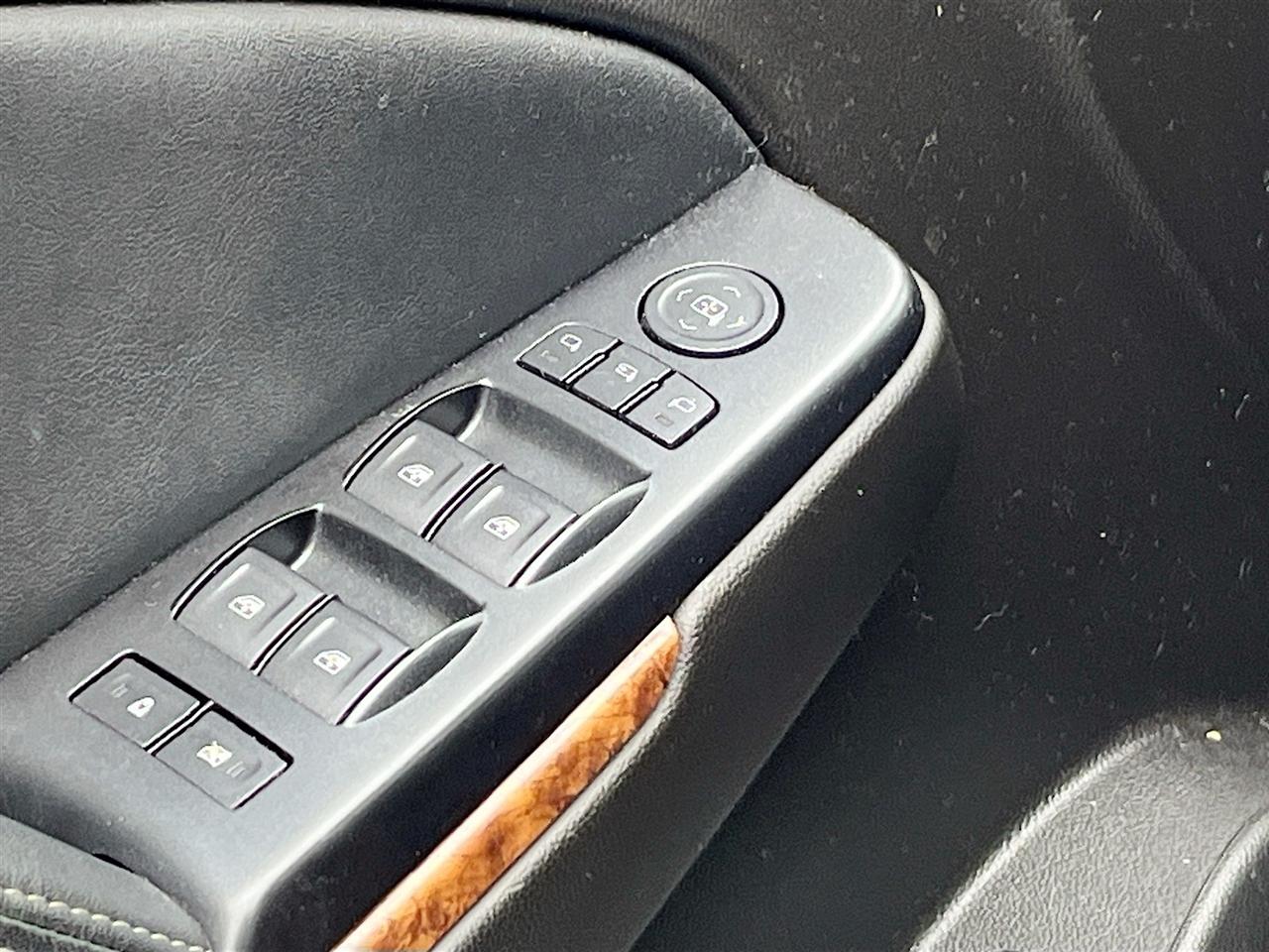 Chevrolet Tahoe 2WD 4dr LTZ 2015