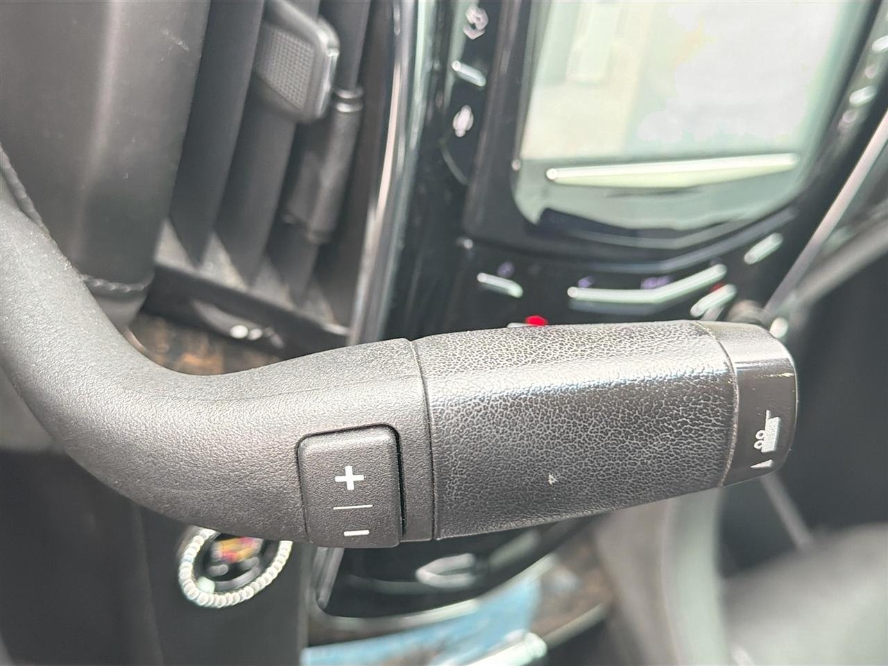 Cadillac Escalade ESV 4WD 4dr Platinum 2016