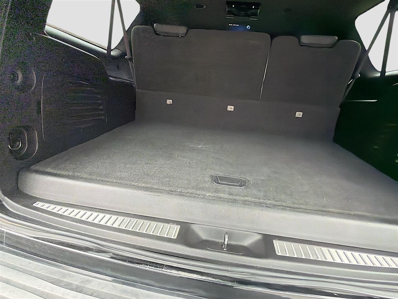 Cadillac Escalade ESV 4WD 4dr Platinum 2016