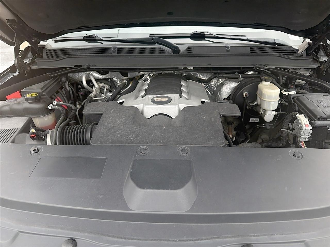 Cadillac Escalade ESV 4WD 4dr Platinum 2016