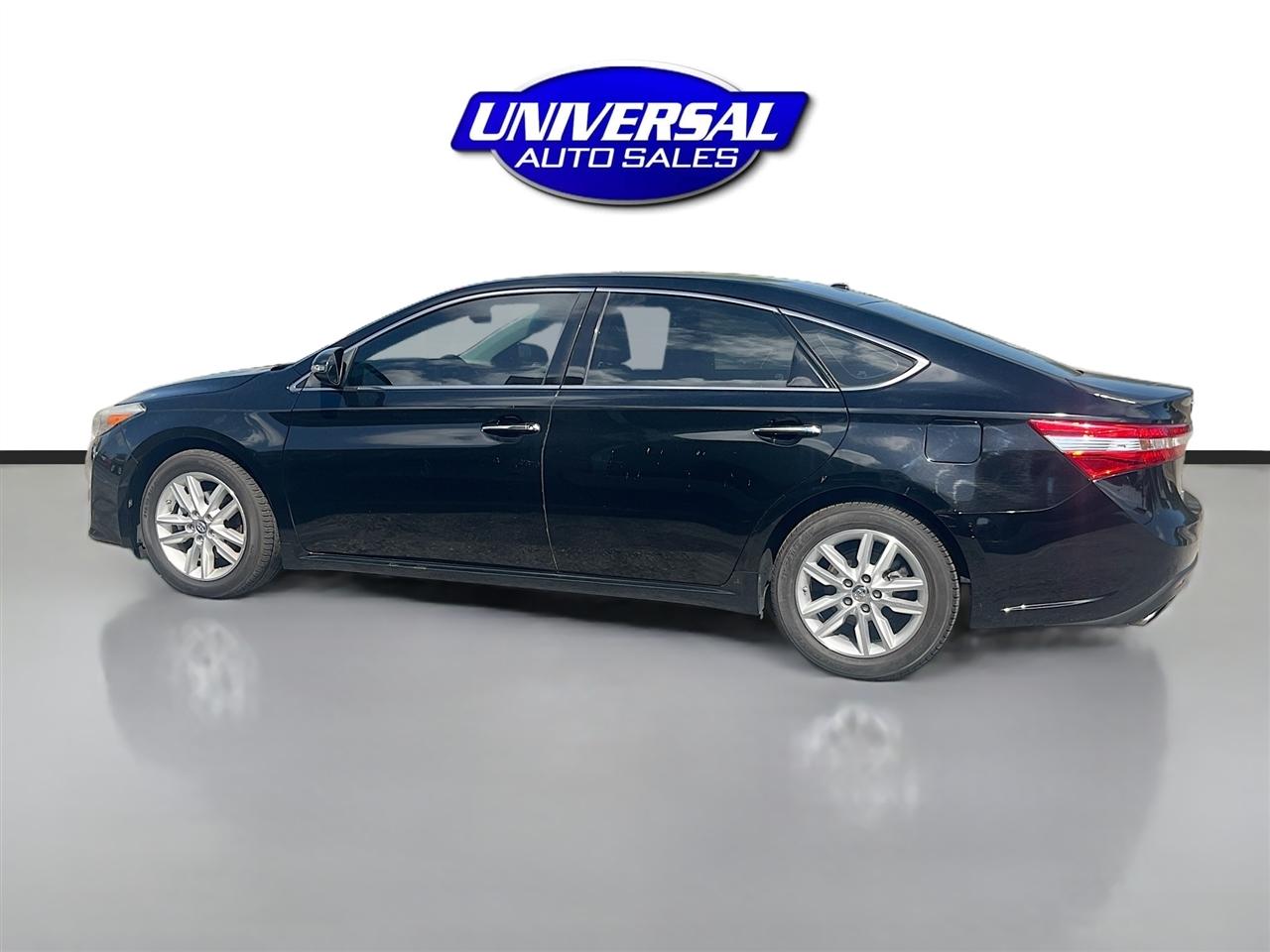 Toyota Avalon 4dr Sdn Limited (Natl) 2015