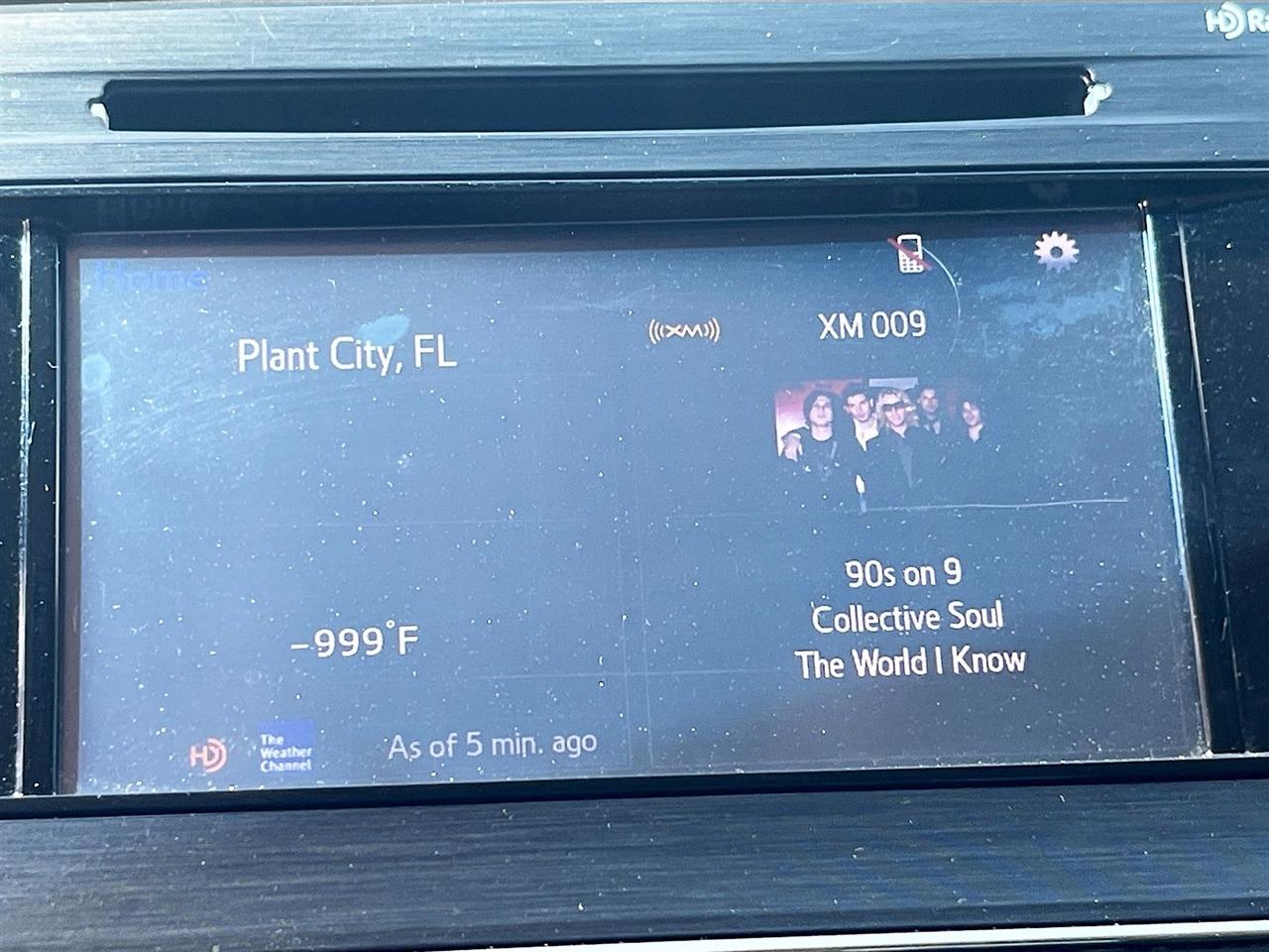 Toyota Avalon 4dr Sdn Limited (Natl) 2015