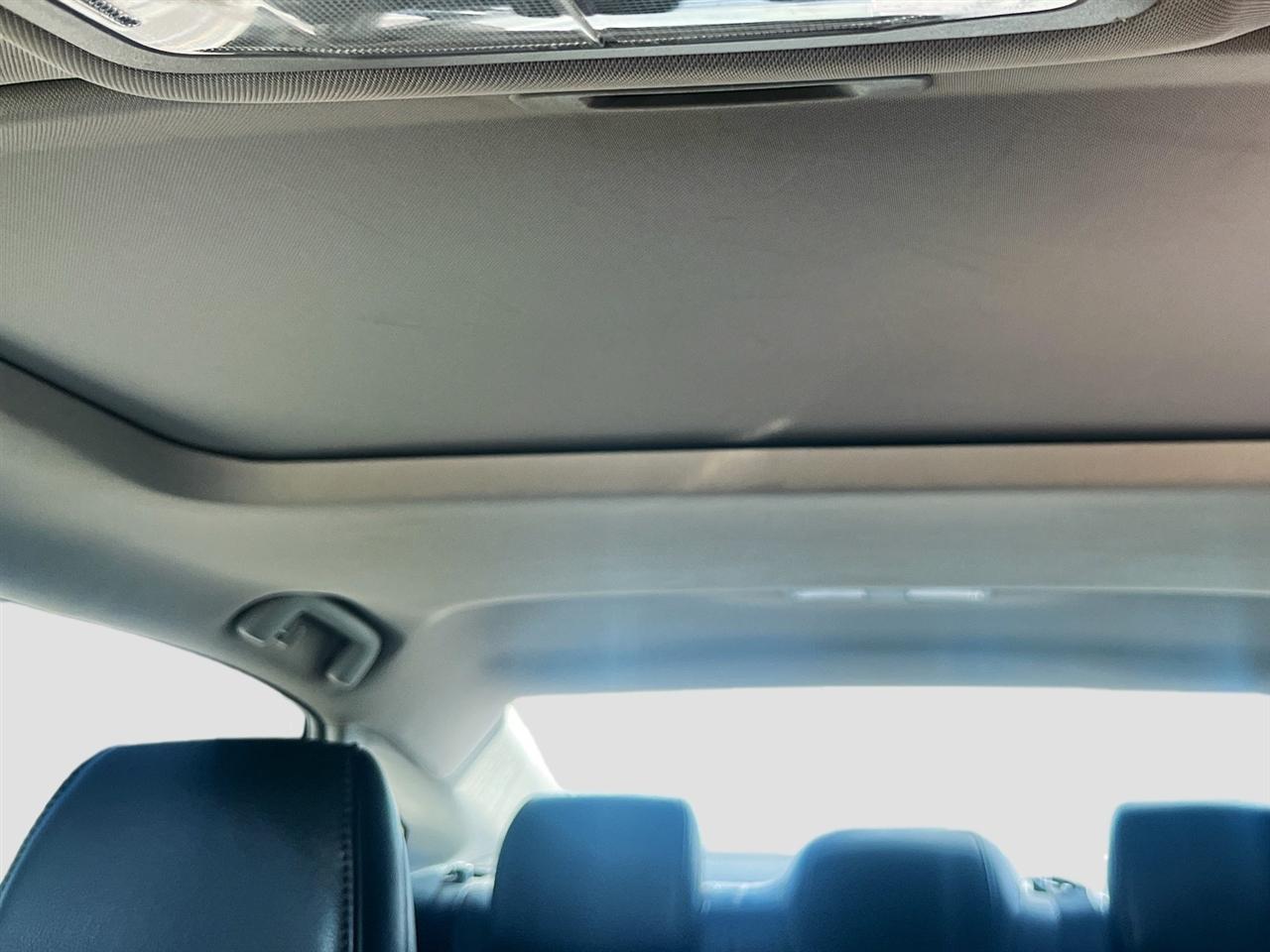 Toyota Avalon 4dr Sdn Limited (Natl) 2015