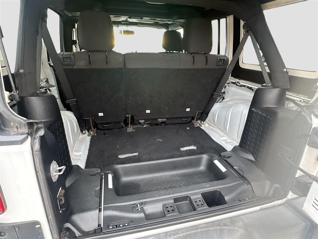 Jeep Wrangler Unlimited 4WD 4dr Sport 2015