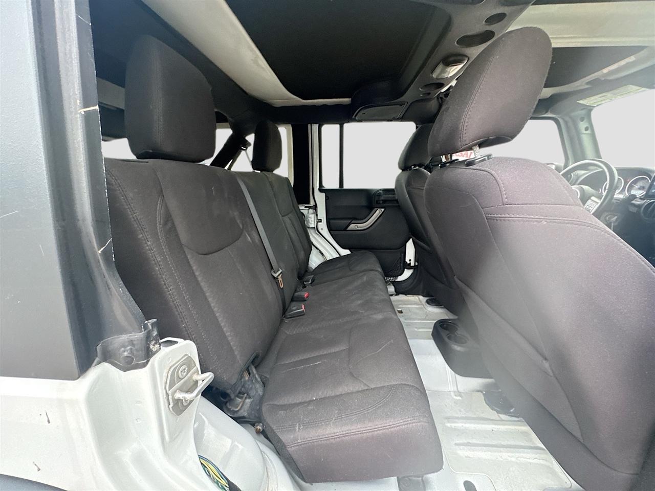 Jeep Wrangler Unlimited 4WD 4dr Sport 2015