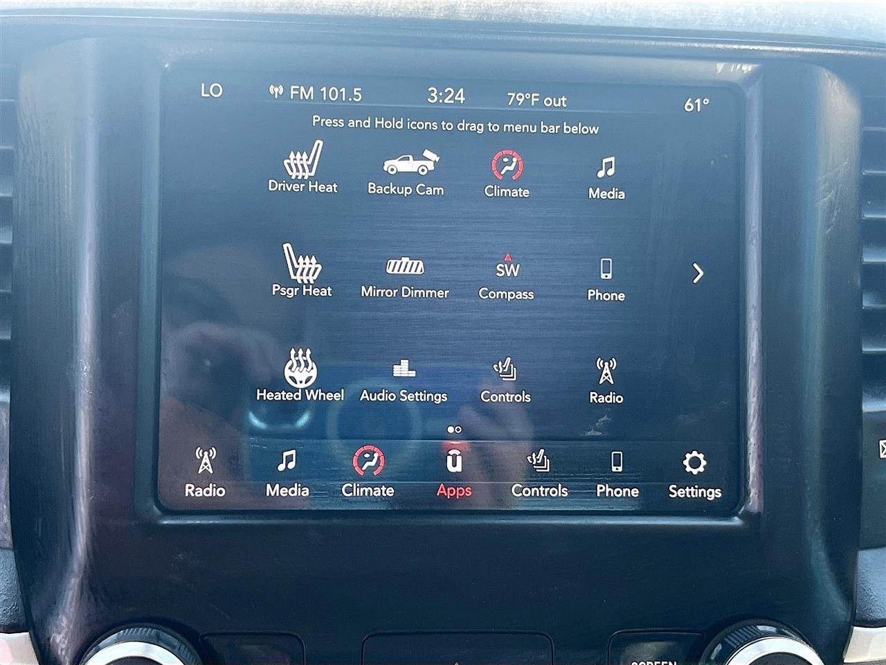 RAM 1500 Big Horn 4x4 Crew Cab 5'7" Box 2020