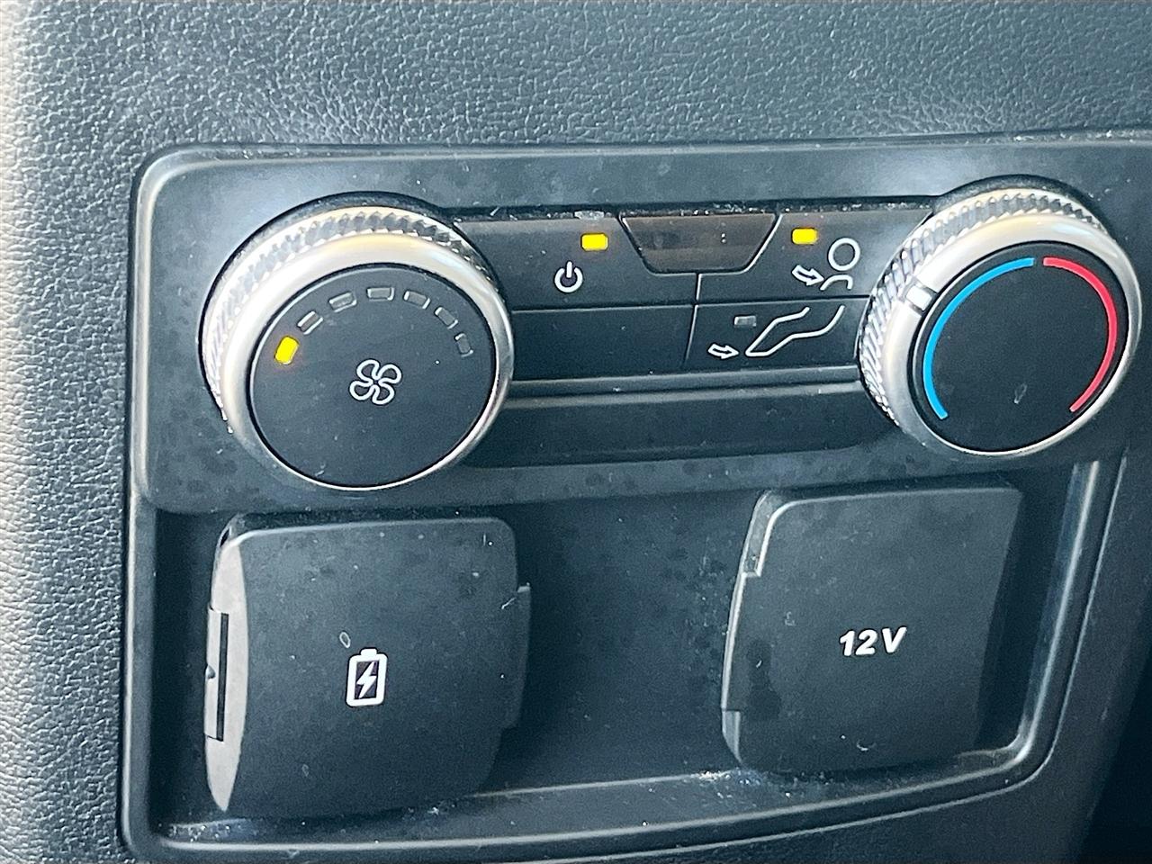 Ford Explorer XLT RWD 2022