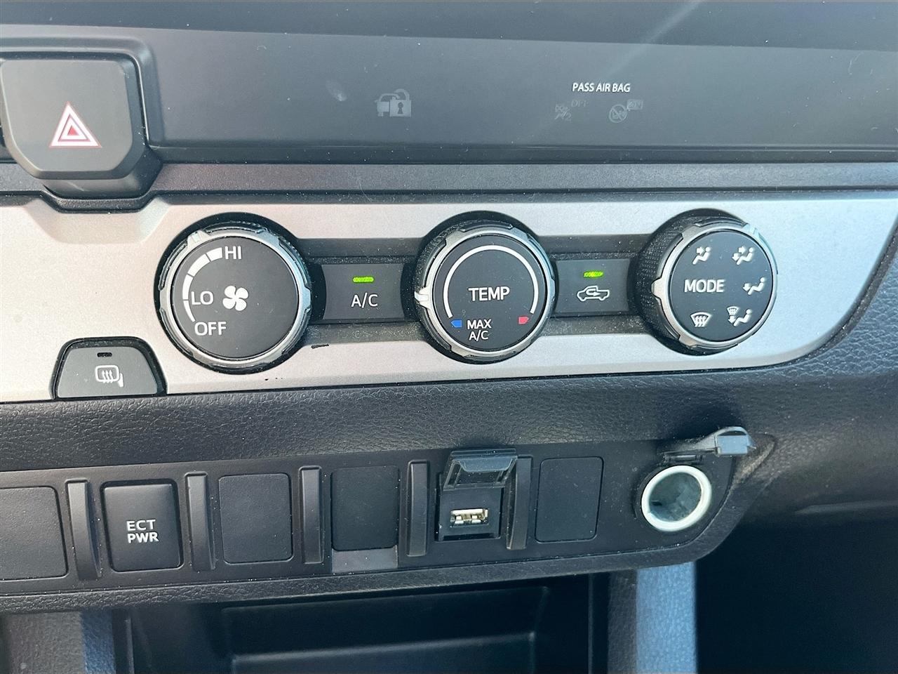 Toyota Tacoma 2WD SR5 Double Cab 5' Bed I4 AT (Natl) 2022