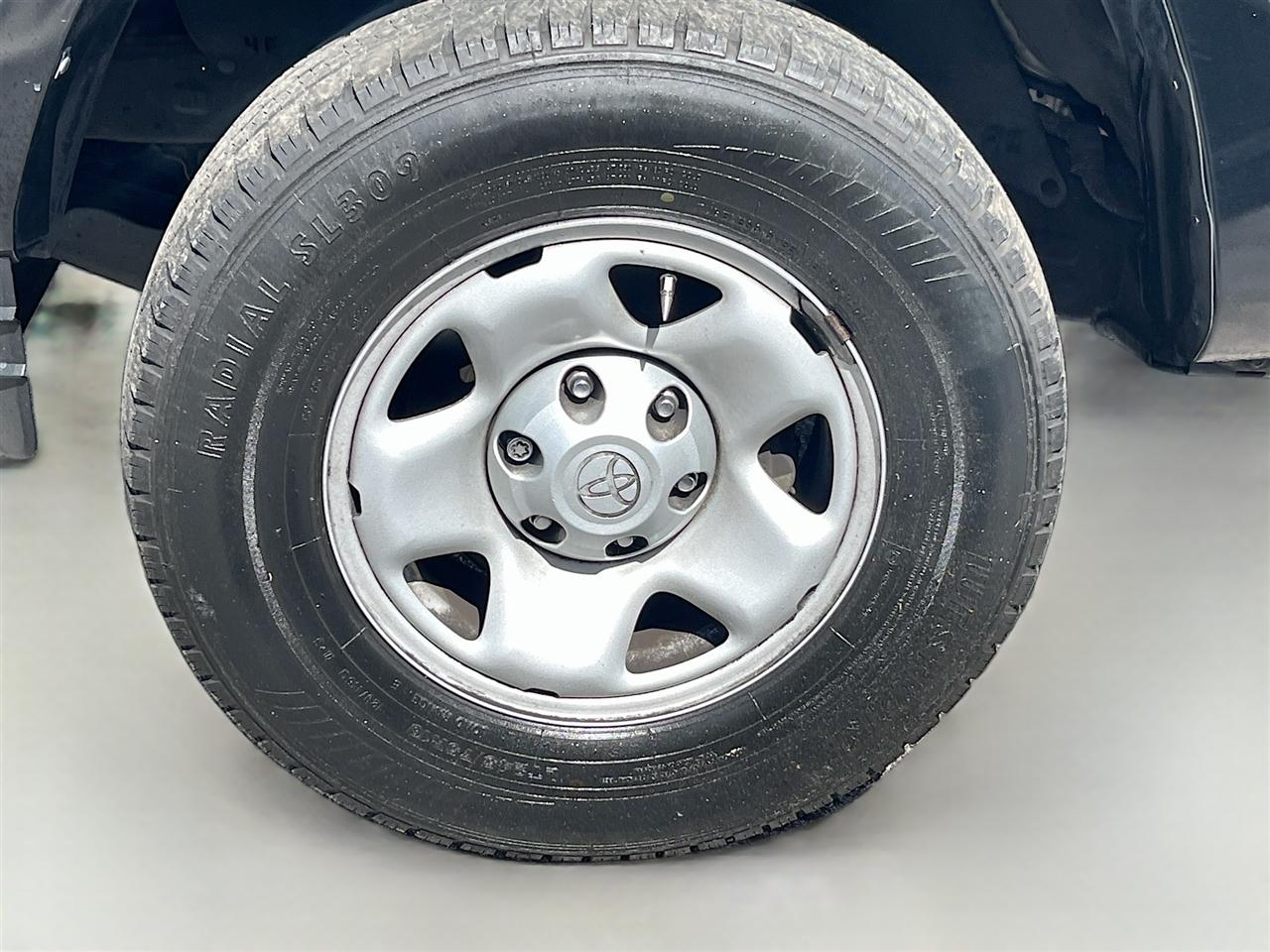 Toyota Tacoma 2WD SR5 Double Cab 5' Bed I4 AT (Natl) 2022