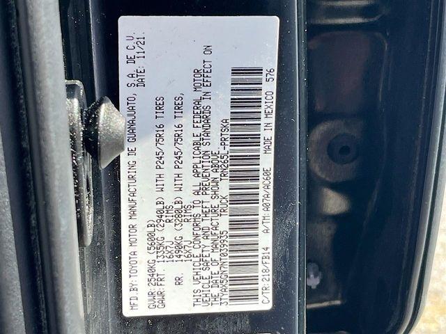 Toyota Tacoma 2WD SR5 Double Cab 5' Bed I4 AT (Natl) 2022