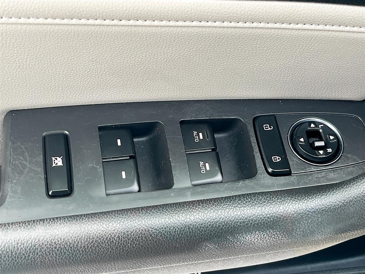 Hyundai Sonata 4dr Sdn 2.0T Limited 2015