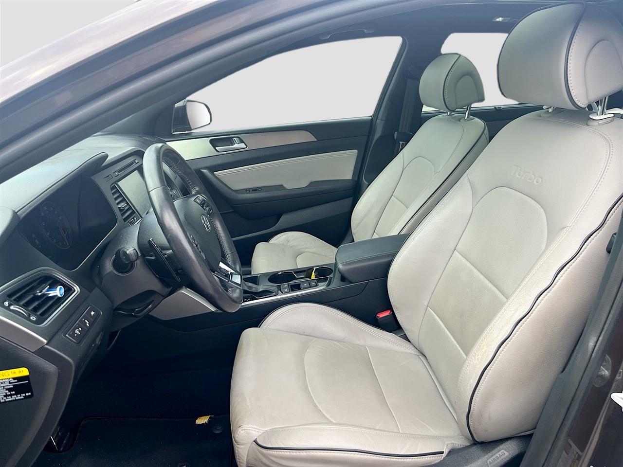 Hyundai Sonata 4dr Sdn 2.0T Limited 2015