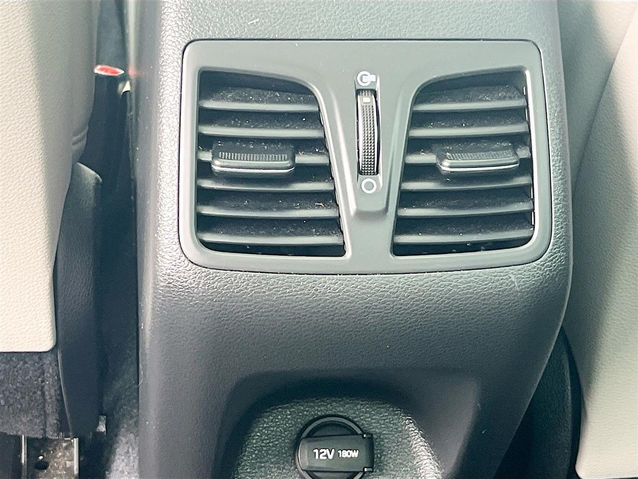 Hyundai Sonata 4dr Sdn 2.0T Limited 2015