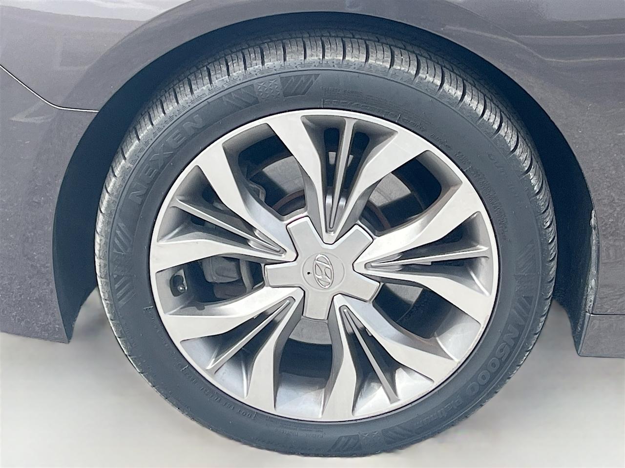 Hyundai Sonata 4dr Sdn 2.0T Limited 2015