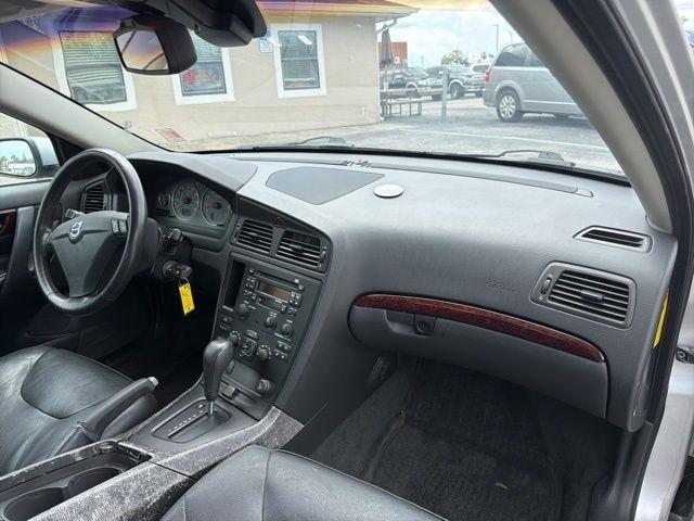 Volvo S60 2.5L Turbo AWD 2004