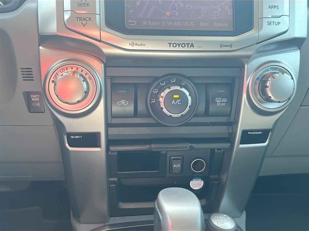 Toyota 4Runner 4WD 4dr V6 Limited (Natl) 2012