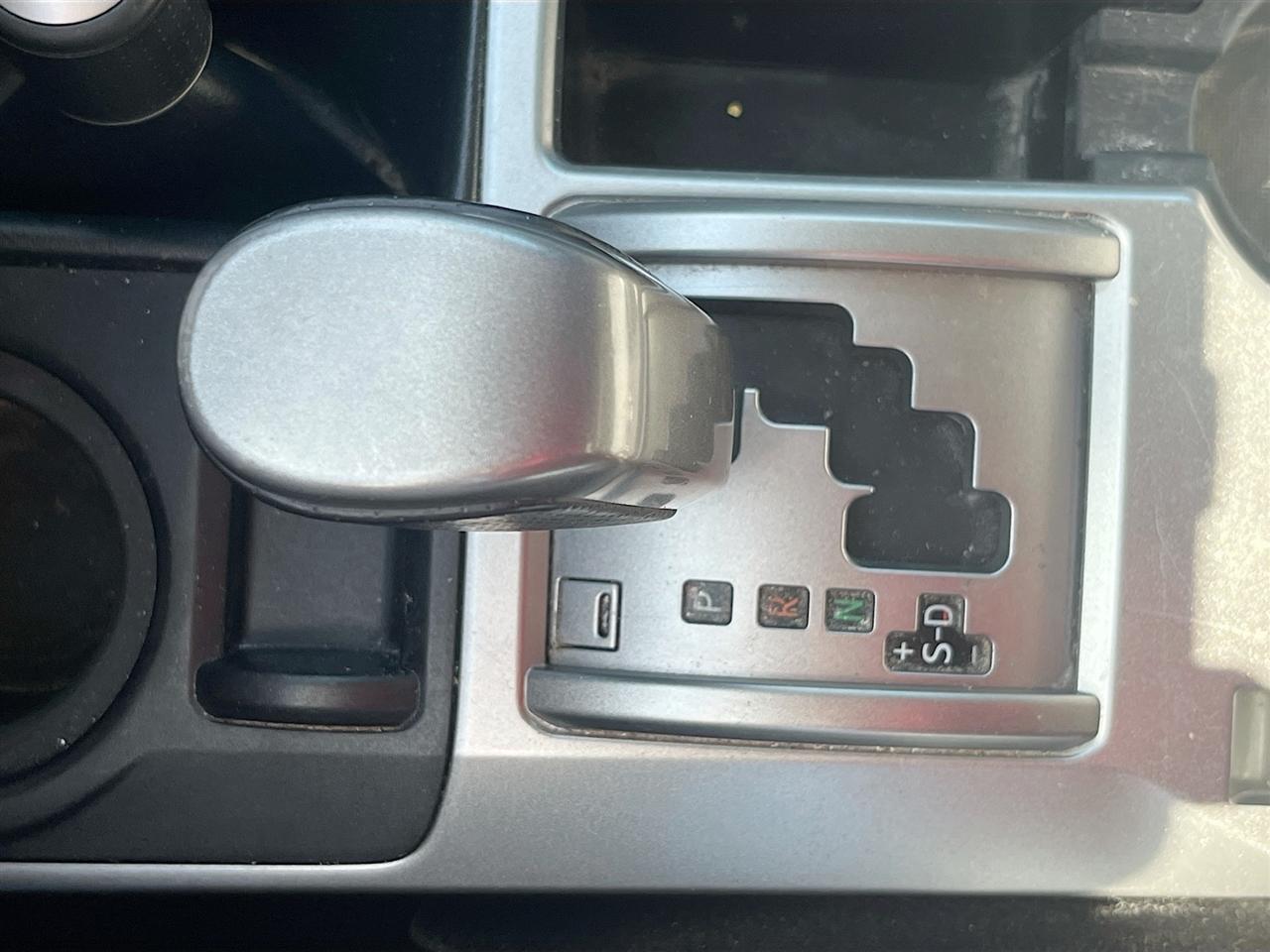 Toyota 4Runner 4WD 4dr V6 Limited (Natl) 2012