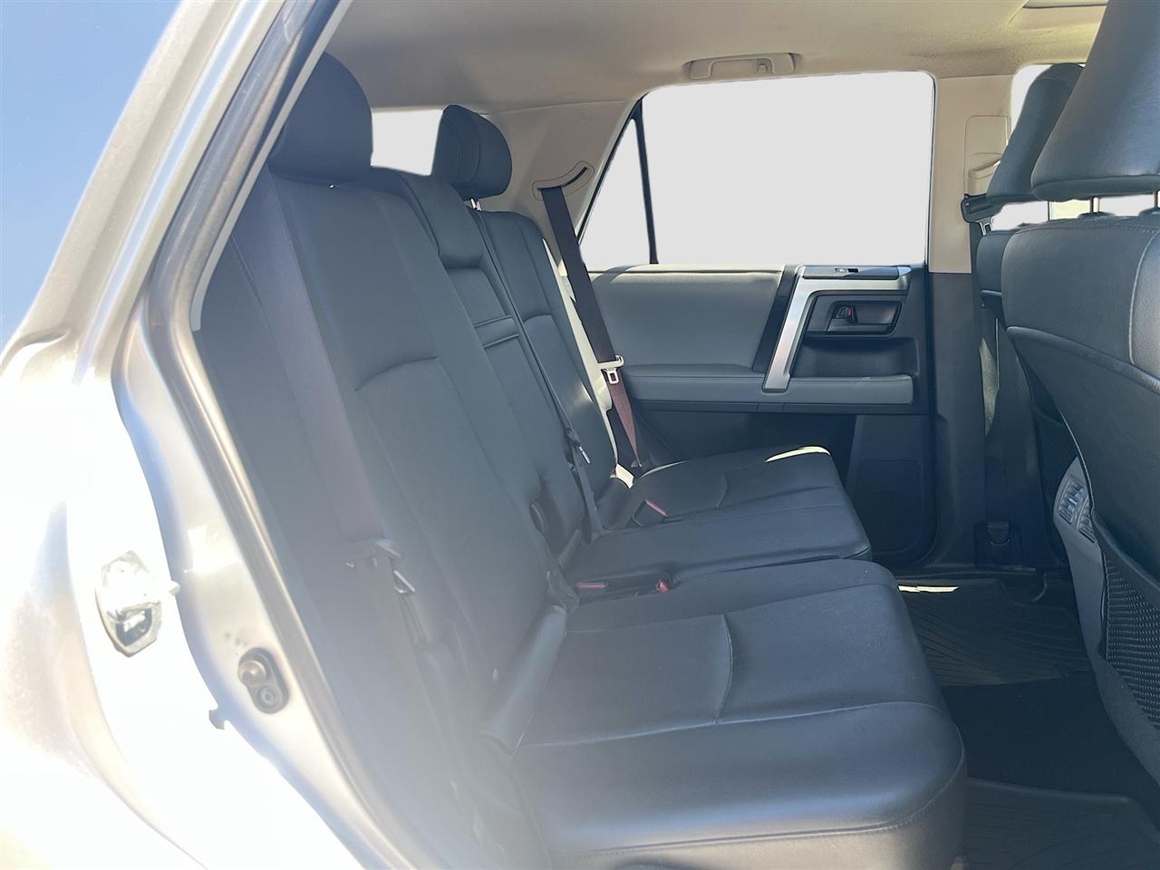 Toyota 4Runner 4WD 4dr V6 Limited (Natl) 2012