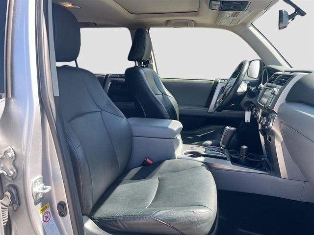 Toyota 4Runner 4WD 4dr V6 Limited (Natl) 2012