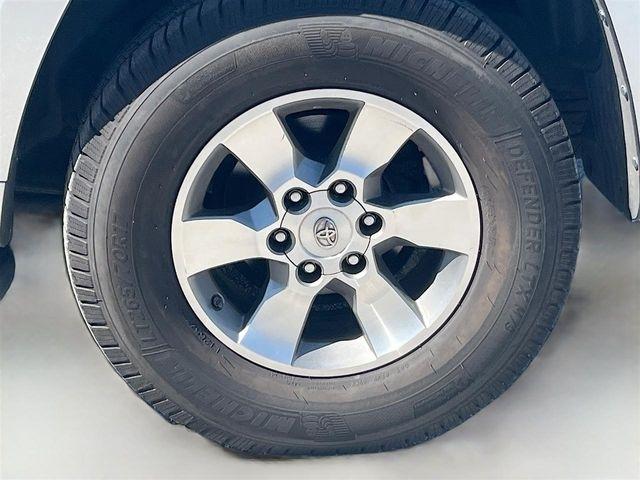 Toyota 4Runner 4WD 4dr V6 Limited (Natl) 2012