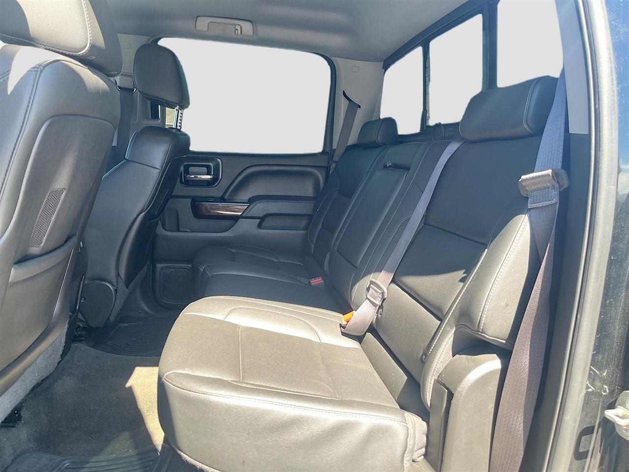 GMC Sierra 1500 4WD Crew Cab 143.5" SLT 2015