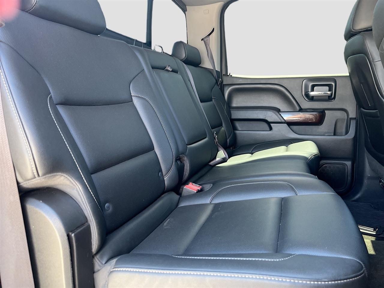 GMC Sierra 1500 4WD Crew Cab 143.5" SLT 2015