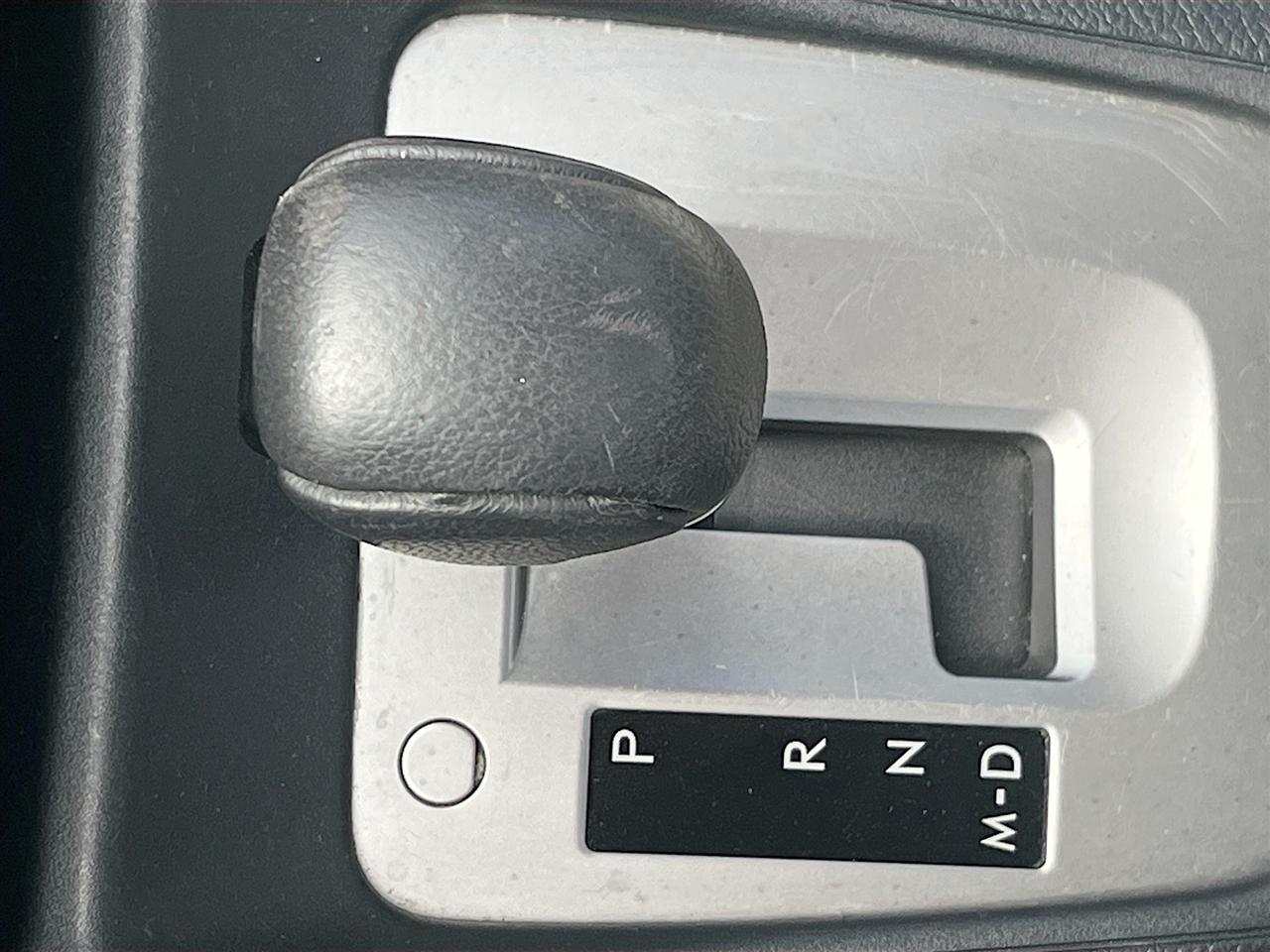 Subaru Impreza Sedan 4dr CVT 2.0i Premium 2015