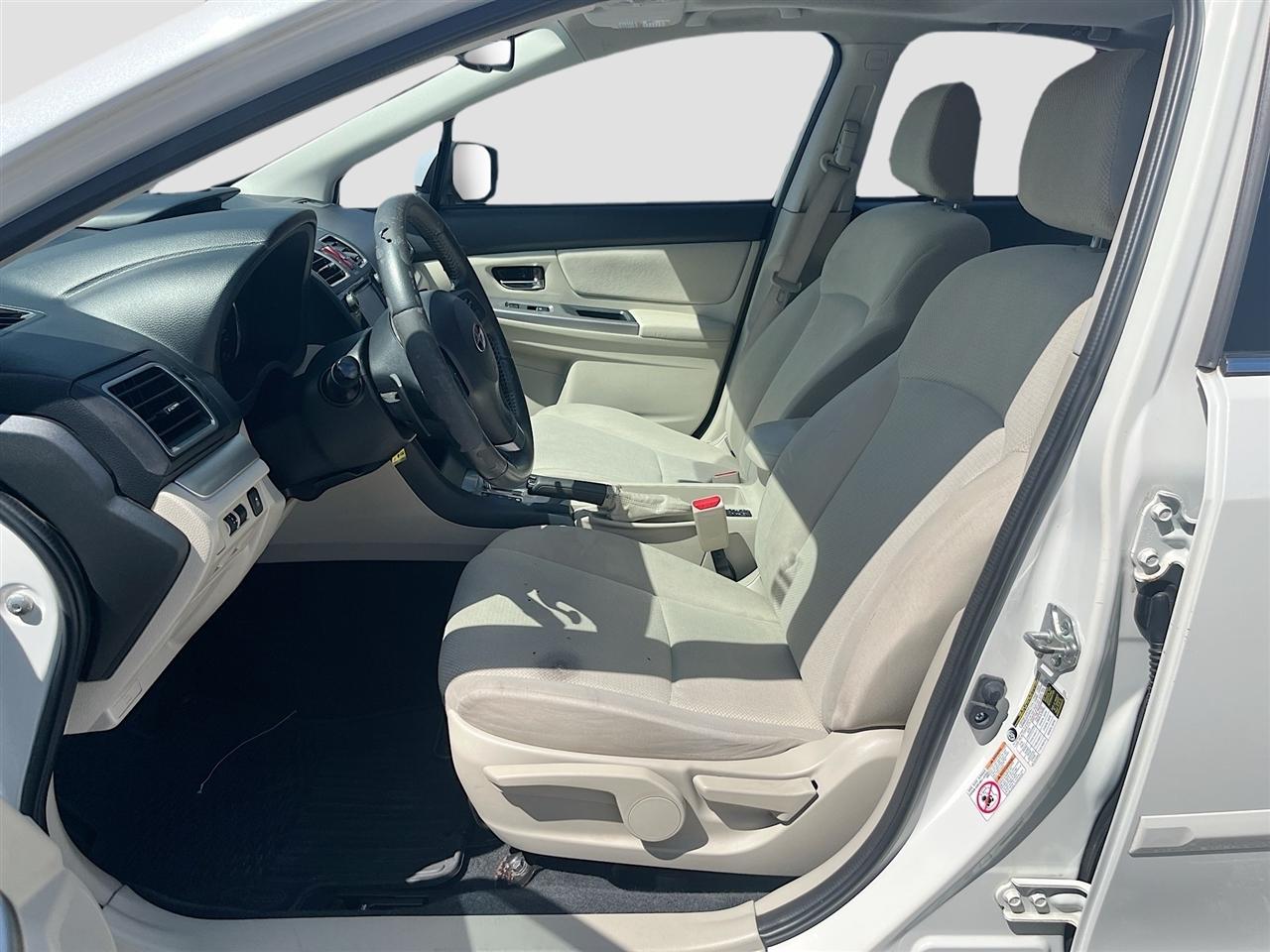 Subaru Impreza Sedan 4dr CVT 2.0i Premium 2015