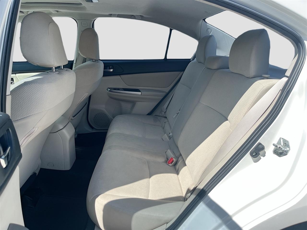 Subaru Impreza Sedan 4dr CVT 2.0i Premium 2015