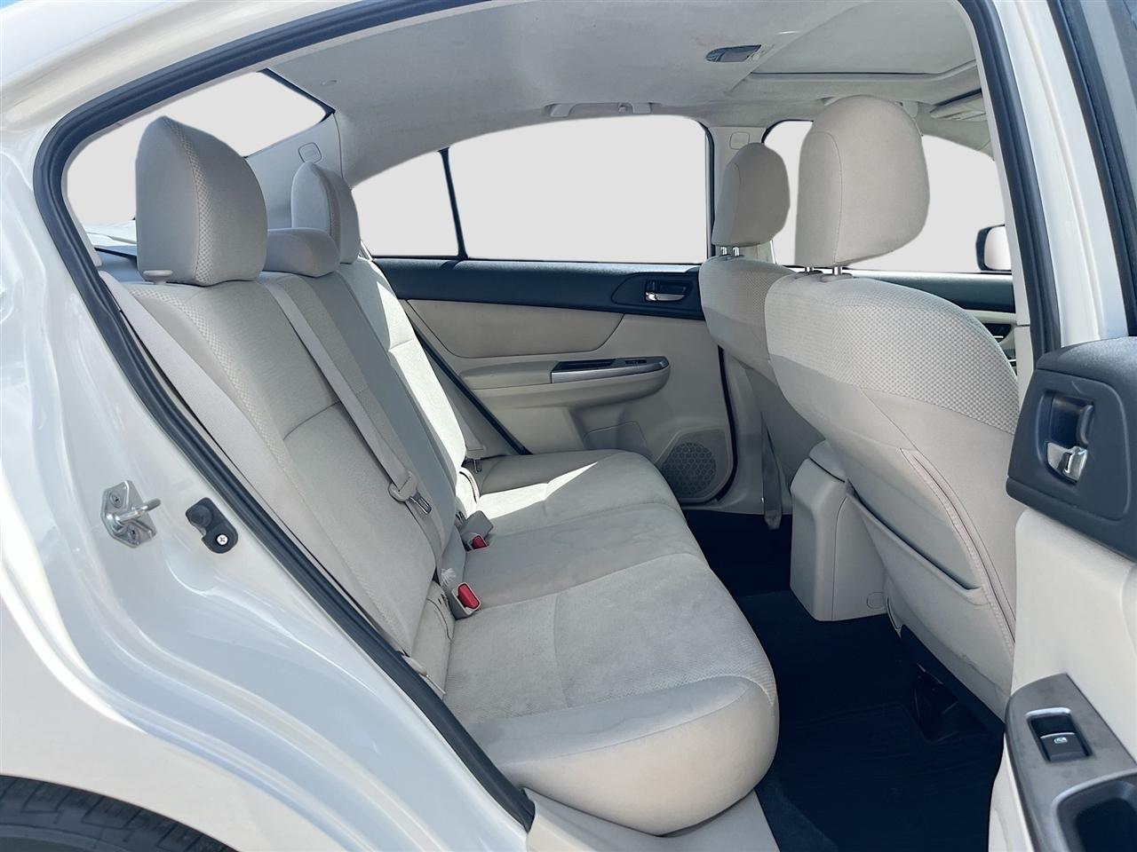 Subaru Impreza Sedan 4dr CVT 2.0i Premium 2015