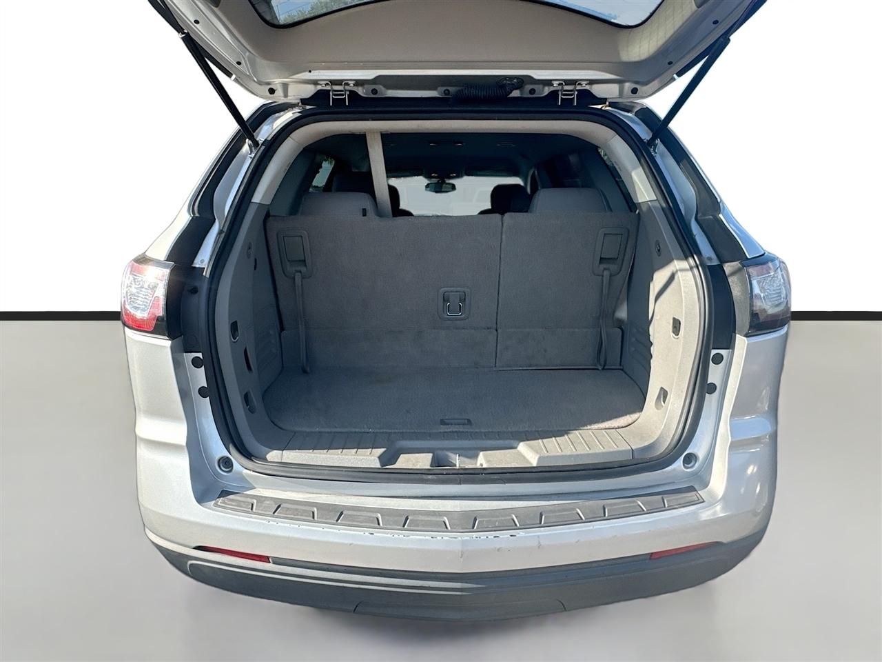 Chevrolet Traverse FWD 4dr LS w/1LS 2016