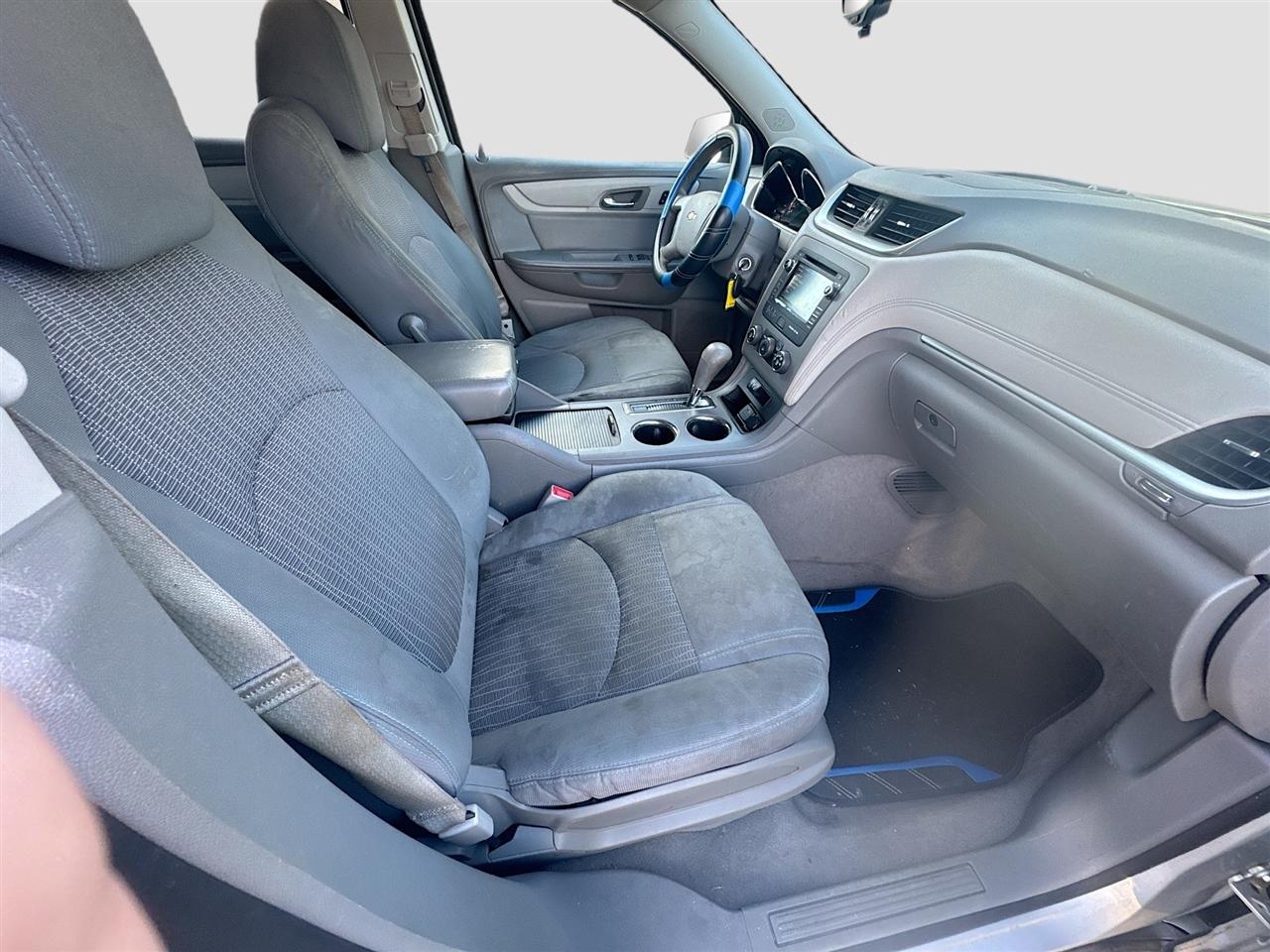 Chevrolet Traverse FWD 4dr LS w/1LS 2016