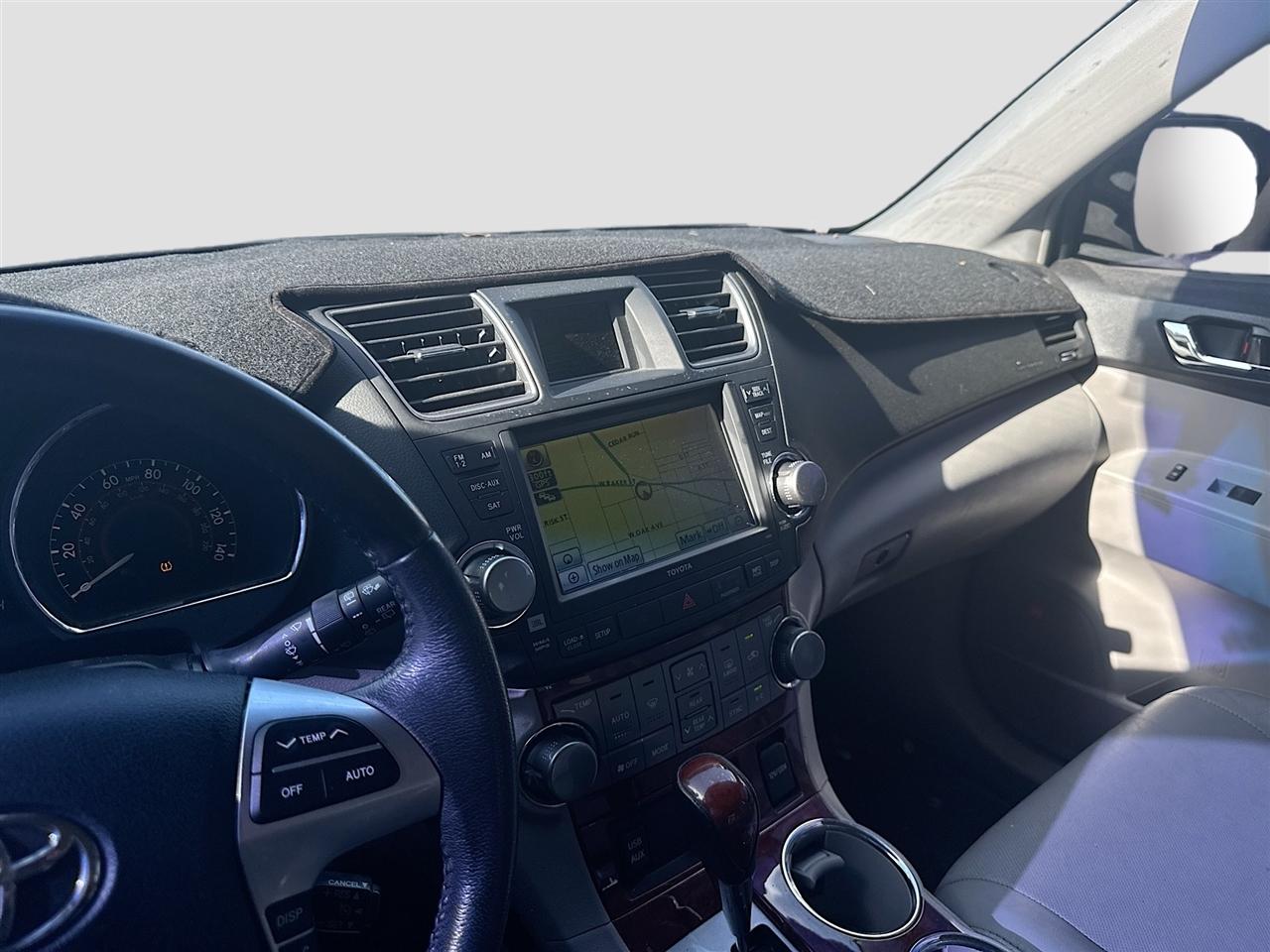 Toyota Highlander FWD 4dr V6 Limited (Natl) 2012