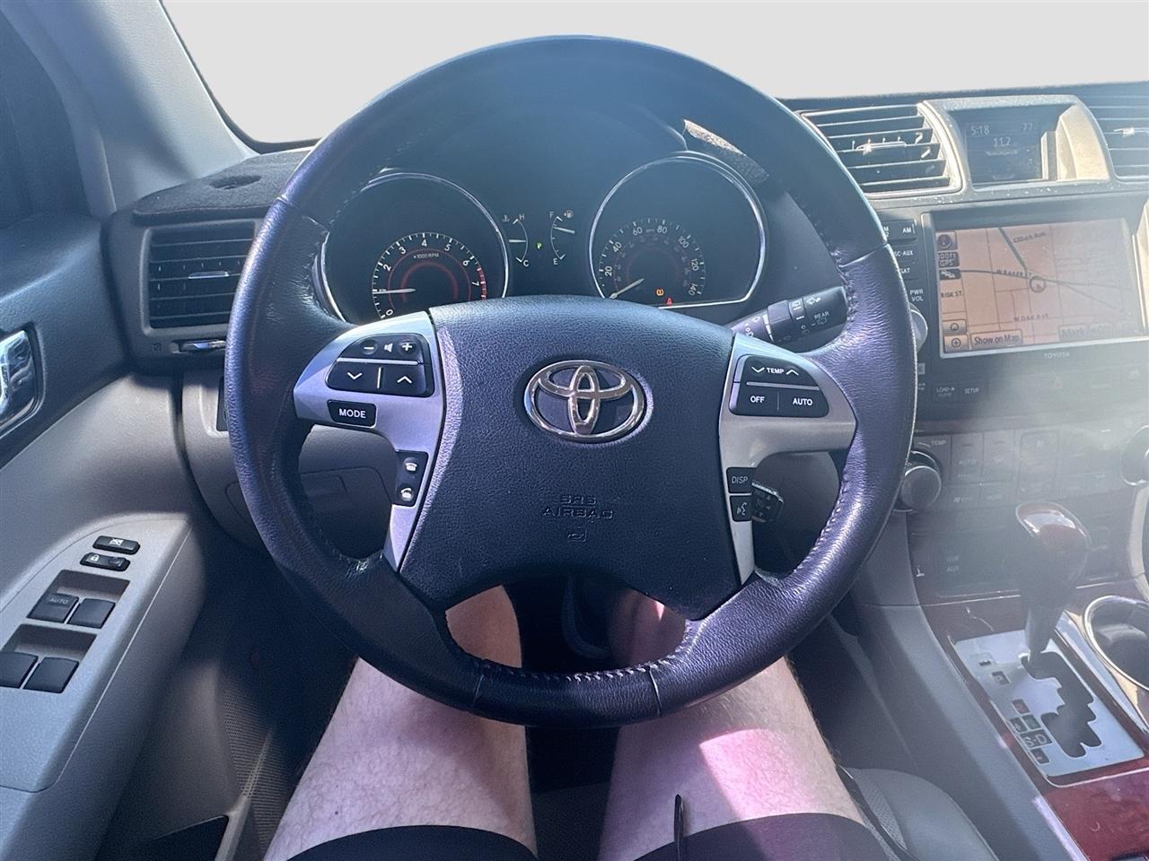 Toyota Highlander FWD 4dr V6 Limited (Natl) 2012