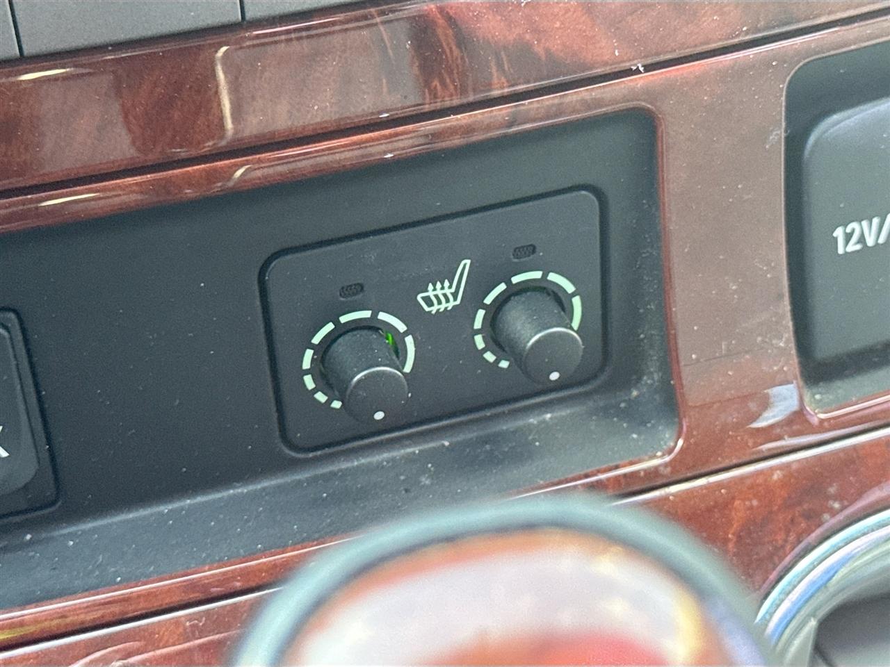 Toyota Highlander FWD 4dr V6 Limited (Natl) 2012