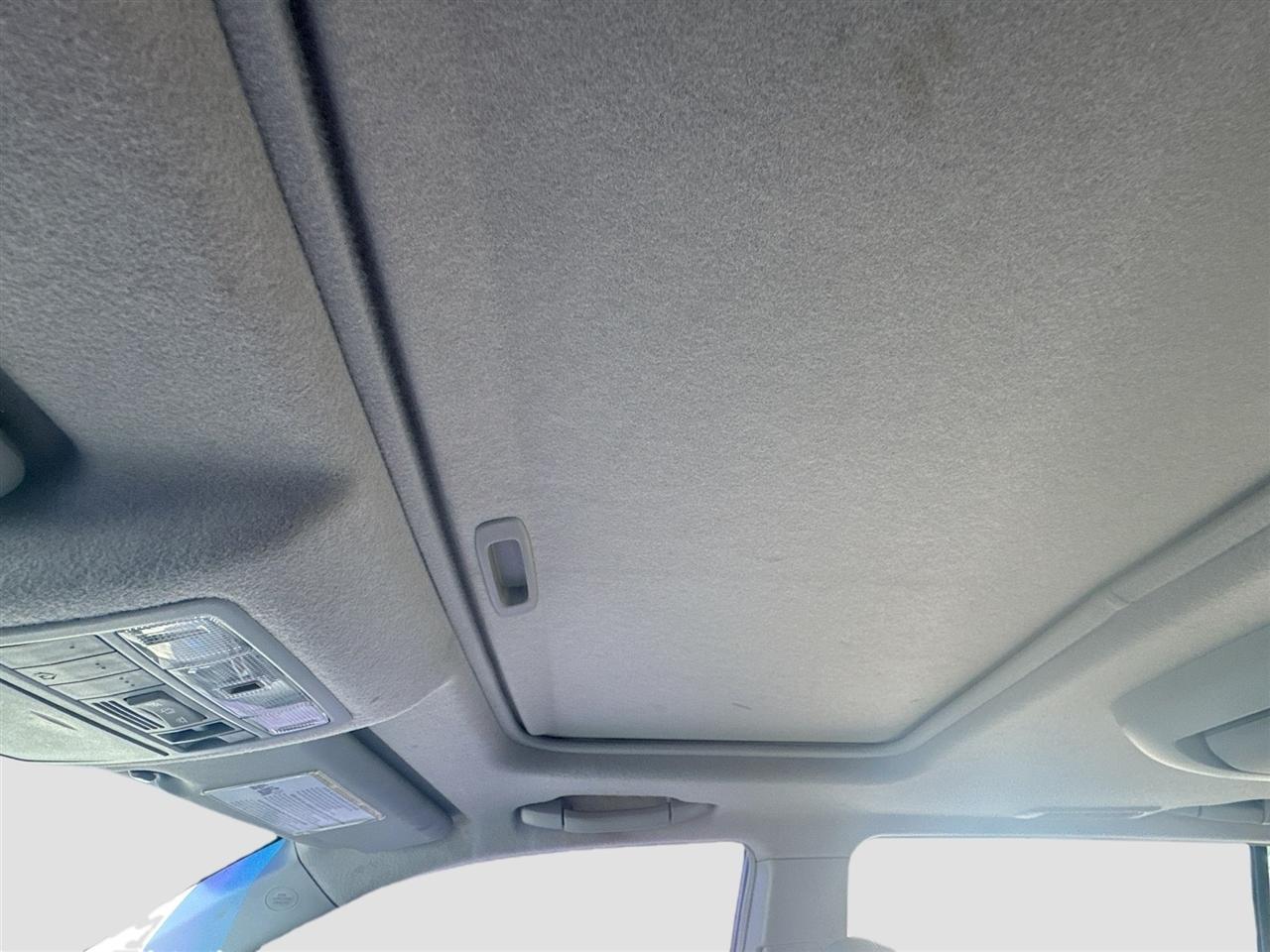 Toyota Highlander FWD 4dr V6 Limited (Natl) 2012