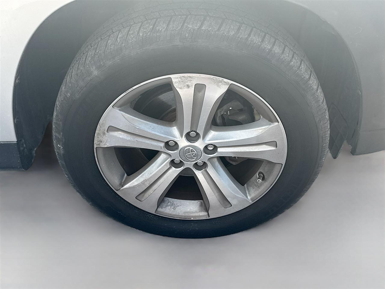 Toyota Highlander FWD 4dr V6 Limited (Natl) 2012