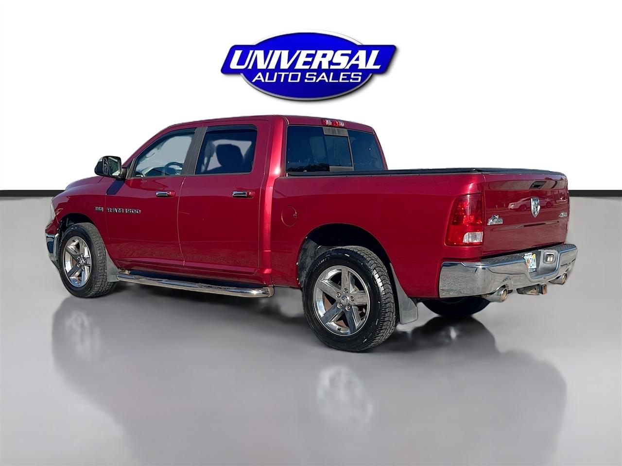 RAM 1500 4WD Crew Cab 140.5" Big Horn 2012