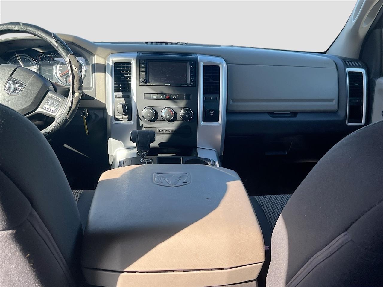 RAM 1500 4WD Crew Cab 140.5" Big Horn 2012