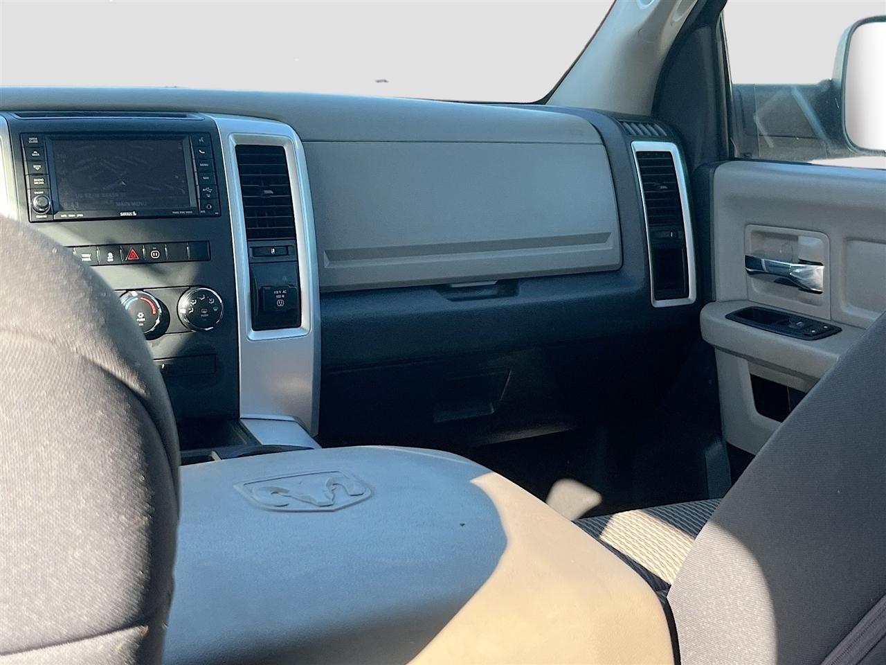 RAM 1500 4WD Crew Cab 140.5" Big Horn 2012