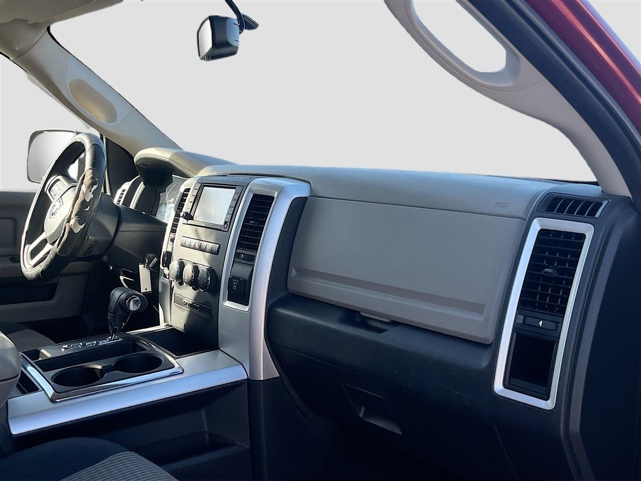 RAM 1500 4WD Crew Cab 140.5" Big Horn 2012