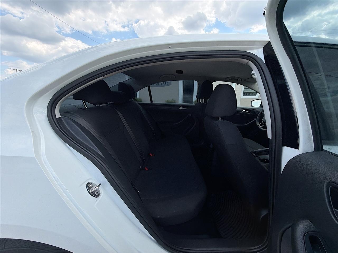 Volkswagen Jetta Sedan 4dr Auto 1.4T S 2016