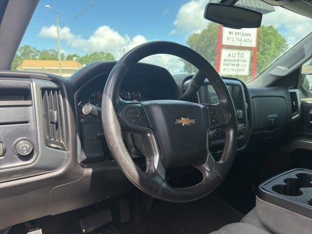 Chevrolet Silverado 1500 2WD Crew Cab 143.5" LT w/1LT 2015